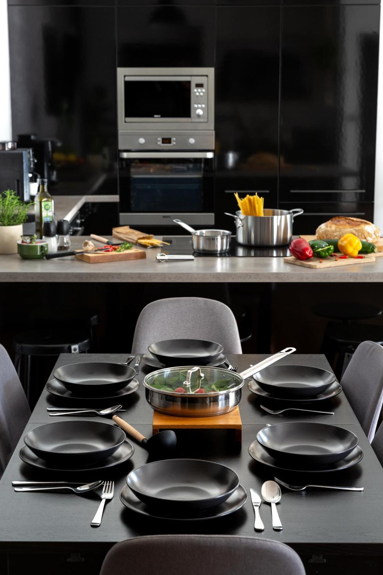 Evergreen - Old Town Spacious Stylish Apartment With Ac And One And A Half Bath, Baby & Kid- Friendly 布拉迪斯拉发 外观 照片