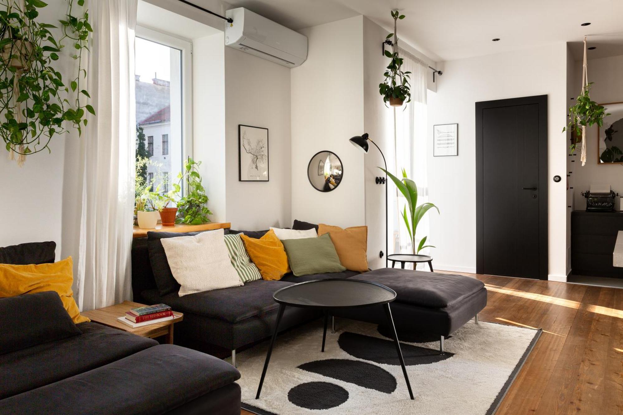 Evergreen - Old Town Spacious Stylish Apartment With Ac And One And A Half Bath, Baby & Kid- Friendly 布拉迪斯拉发 外观 照片