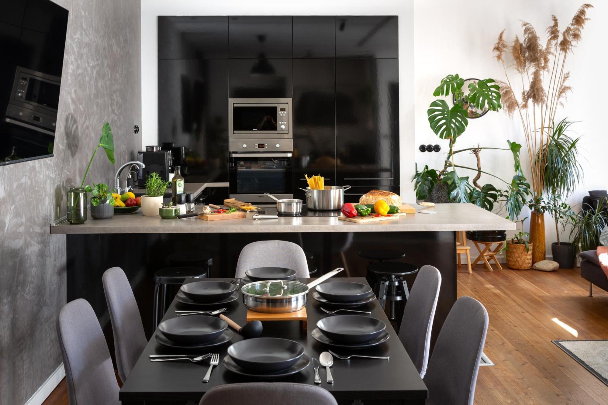 Evergreen - Old Town Spacious Stylish Apartment With Ac And One And A Half Bath, Baby & Kid- Friendly 布拉迪斯拉发 外观 照片